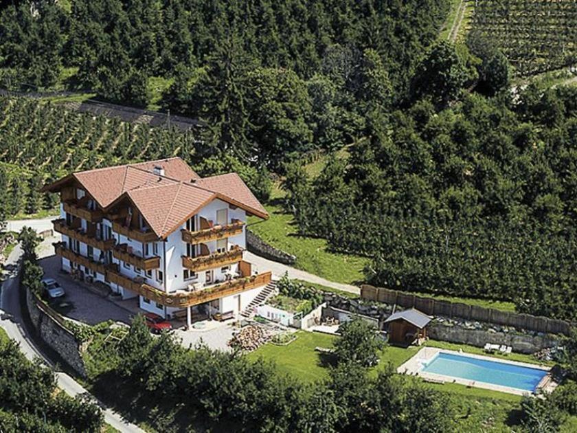 Muehlhaus Hotel Schenna Exterior photo